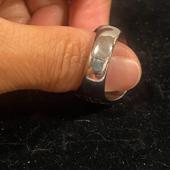 Men’s Stainless Steel Skull and Crossbones Ring